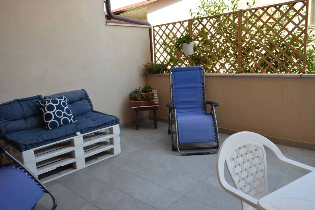 Casa Vacanze Lombardo Santa Teresa Di Riva Extérieur photo