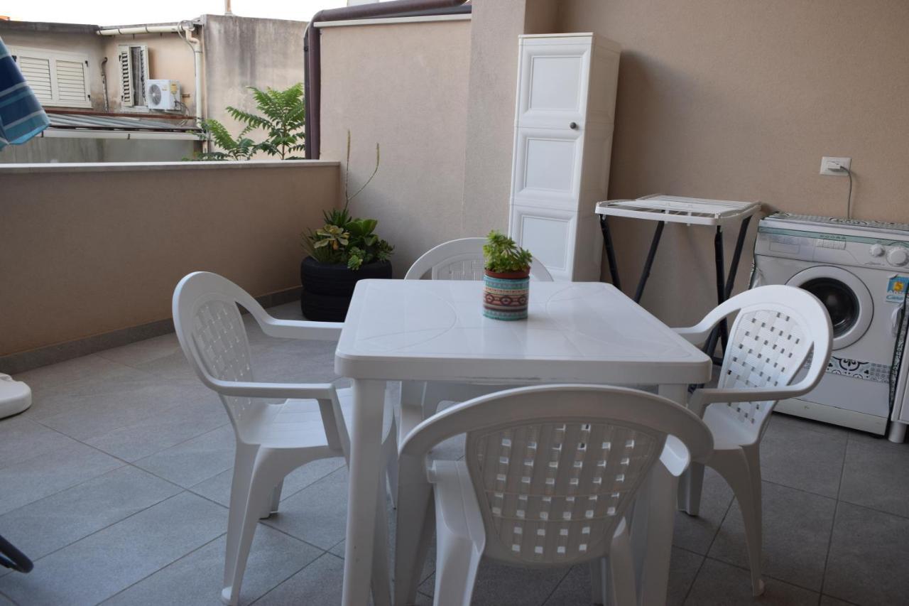 Casa Vacanze Lombardo Santa Teresa Di Riva Extérieur photo