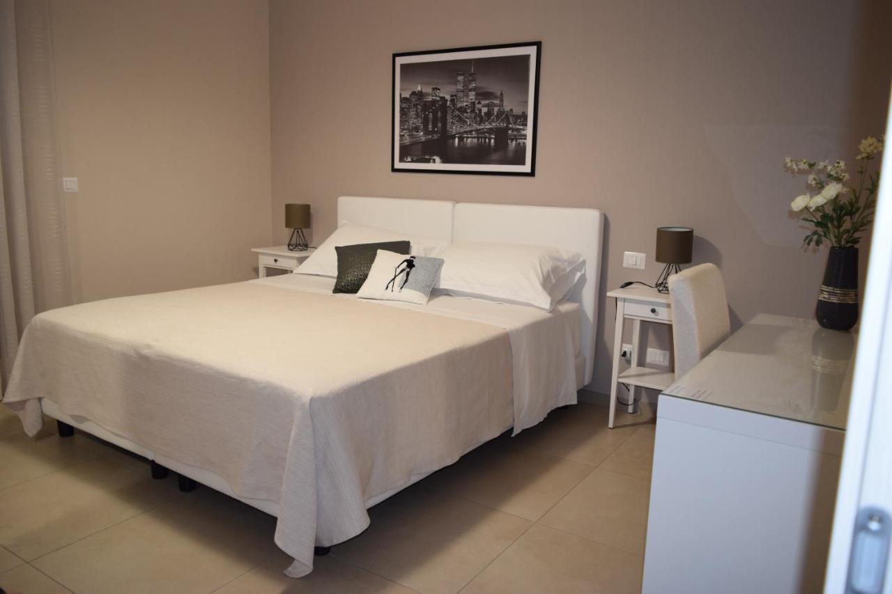 Casa Vacanze Lombardo Santa Teresa Di Riva Extérieur photo