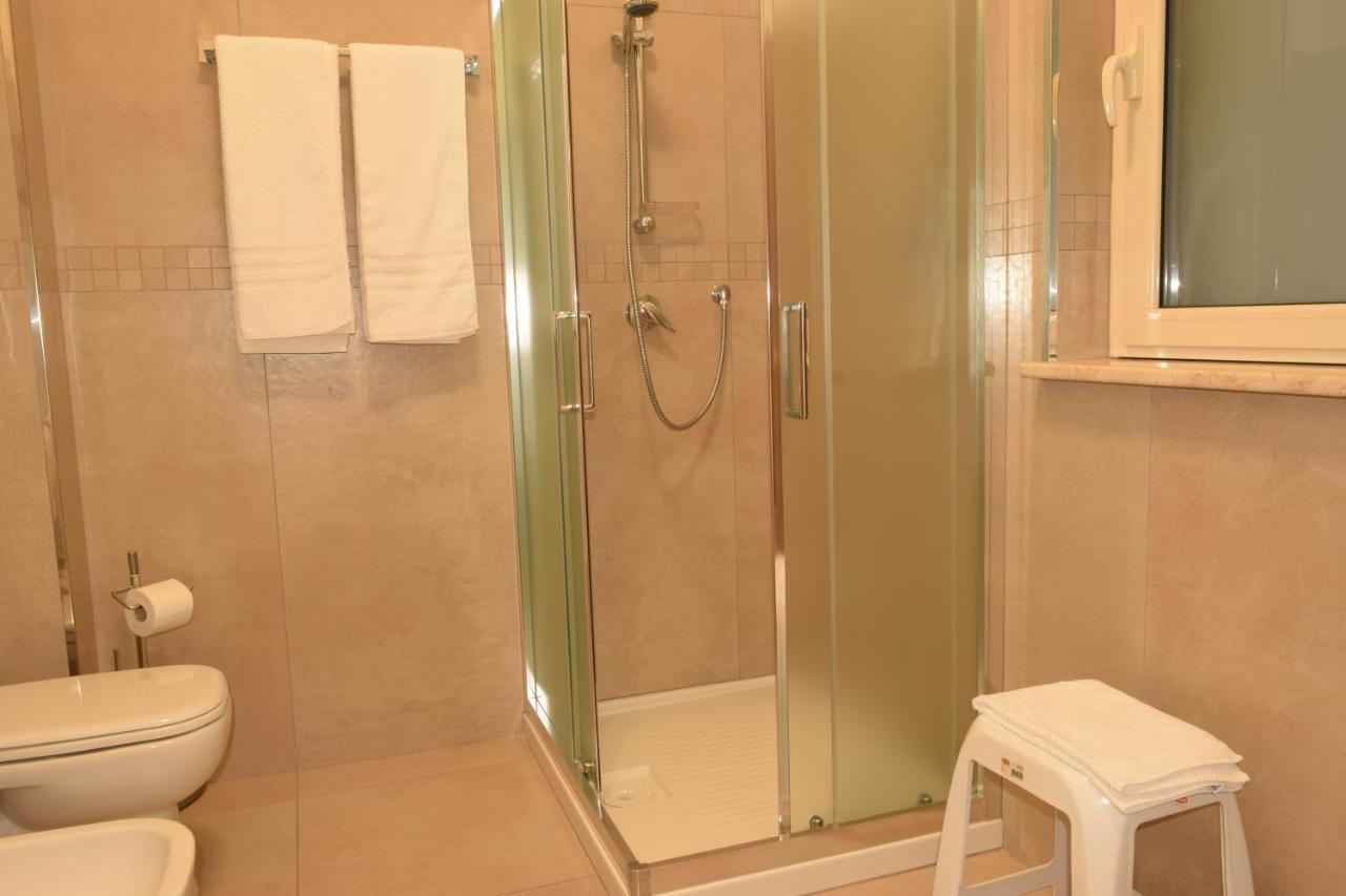 Casa Vacanze Lombardo Santa Teresa Di Riva Extérieur photo