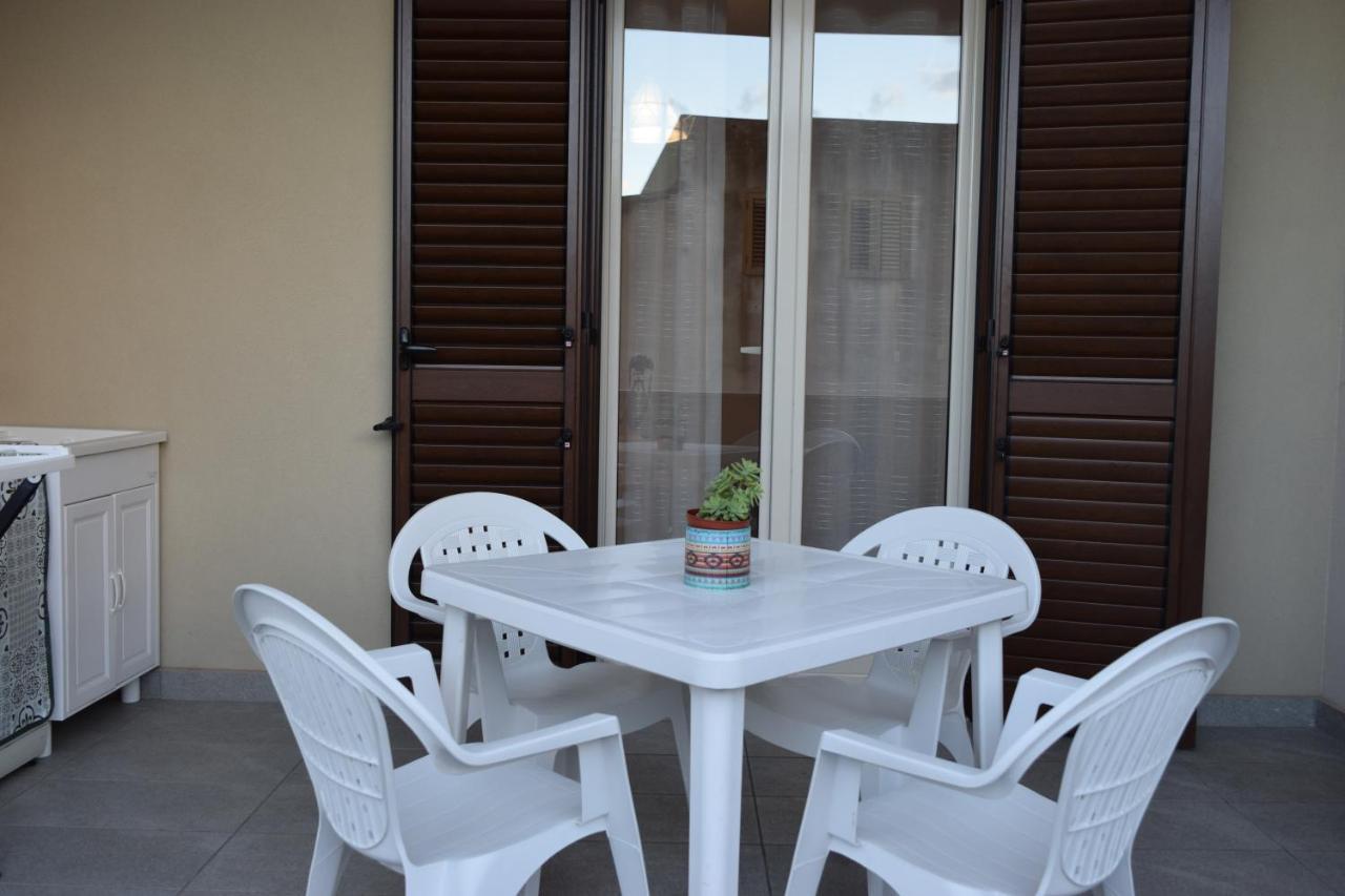 Casa Vacanze Lombardo Santa Teresa Di Riva Extérieur photo