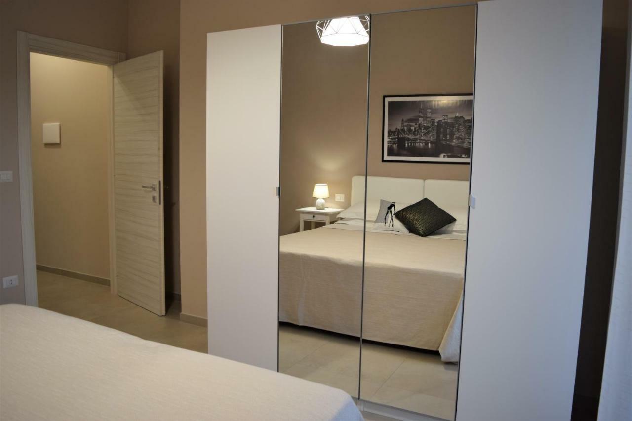 Casa Vacanze Lombardo Santa Teresa Di Riva Extérieur photo