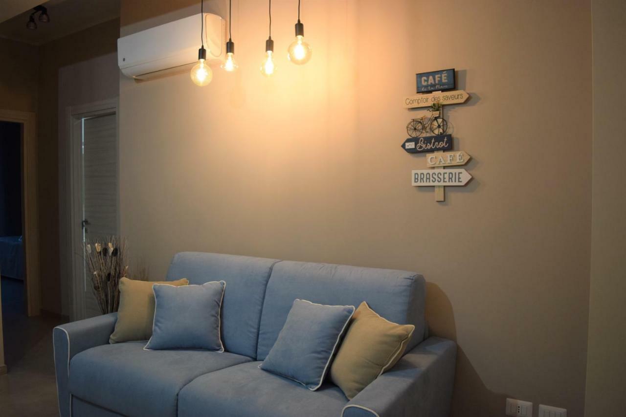 Casa Vacanze Lombardo Santa Teresa Di Riva Extérieur photo